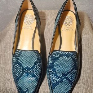 Vince Camuto loafers Size 9